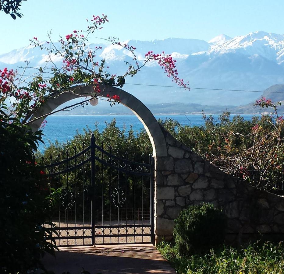 Seaside, Relaxing Family House With Playground! Villa Lavrys 4 Marathos Exteriör bild