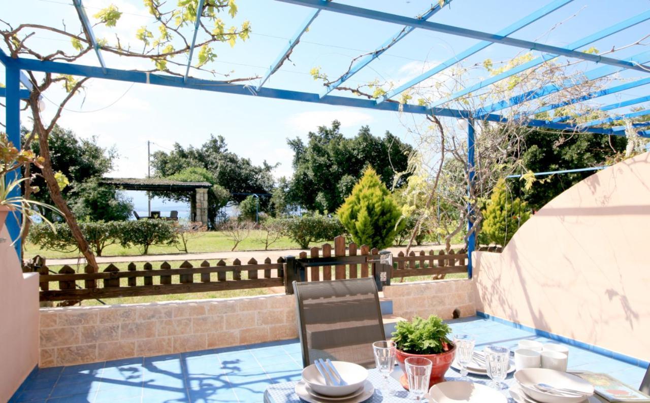 Seaside, Relaxing Family House With Playground! Villa Lavrys 4 Marathos Exteriör bild