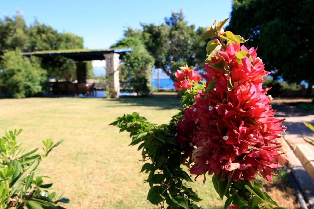 Seaside, Relaxing Family House With Playground! Villa Lavrys 4 Marathos Exteriör bild