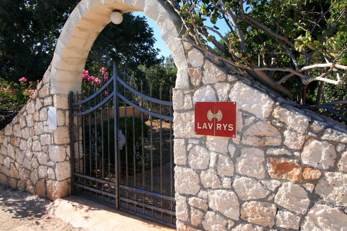Seaside, Relaxing Family House With Playground! Villa Lavrys 4 Marathos Exteriör bild