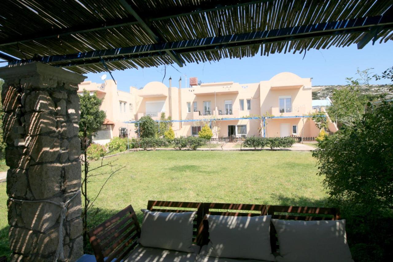 Seaside, Relaxing Family House With Playground! Villa Lavrys 4 Marathos Exteriör bild